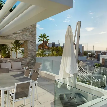 Apartment 3 Bedroom In Artola With Private Pool Marbella