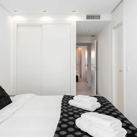 3 Bedroom In Artola With Private Pool *
